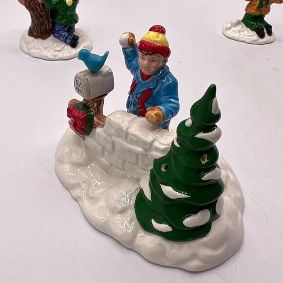 Department 56 Snowball Fort 5413-3 - Picture 12 of 16